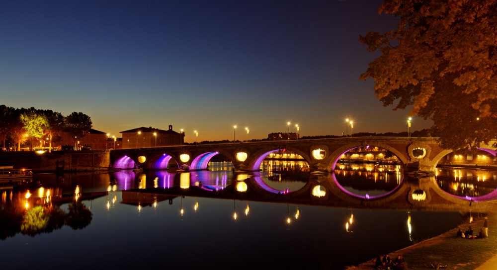 Toulouse at night - Jacques Goba - United Souls