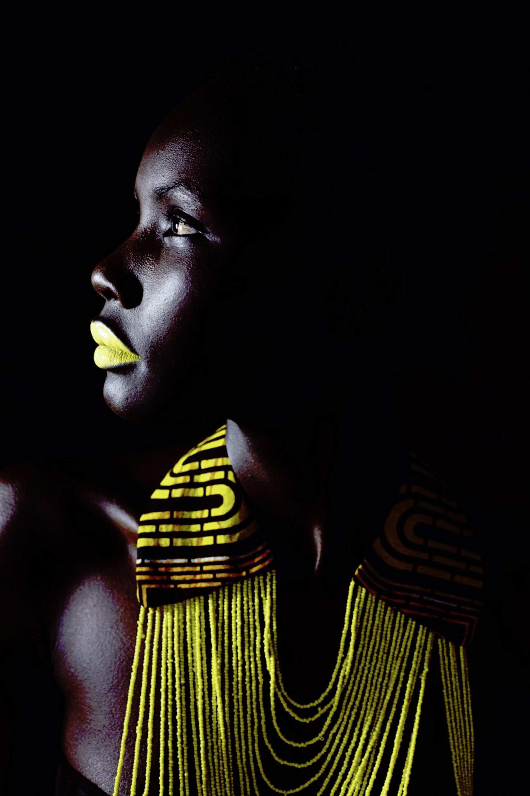 Темная негритянка. Африканские девочки. Красивые африканки. Красивые африканские девушки. Красивые девушки Африки.